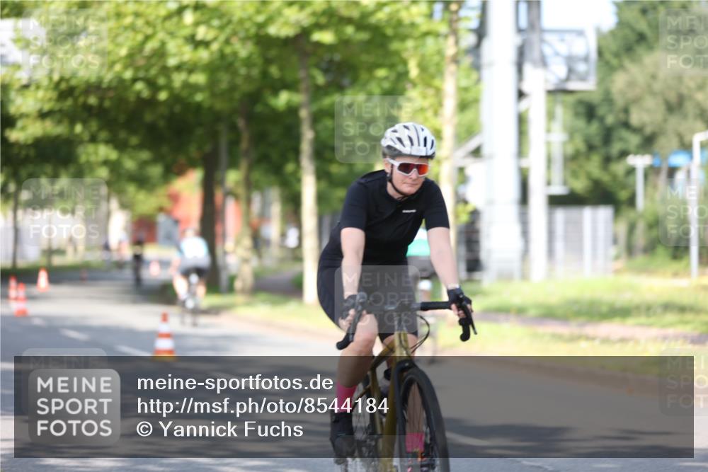 10.08.2025 - GEWOBA Citytriathlon Bremen Yannick Fuchs http://msf.ph/oto/8544184 10.08.2025 10:56:14 Radfahren 69, 99, 115, 119, 401, 429, 464, 466, 497 meine-sportfotos.de