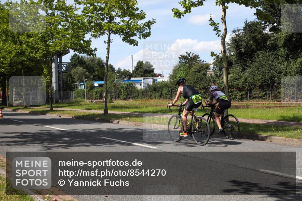 10.08.2025 - GEWOBA Citytriathlon Bremen Yannick Fuchs http://msf.ph/oto/8544270 10.08.2025 14:48:39 Radfahren 179, 276, 365, 389, 426, 487 meine-sportfotos.de