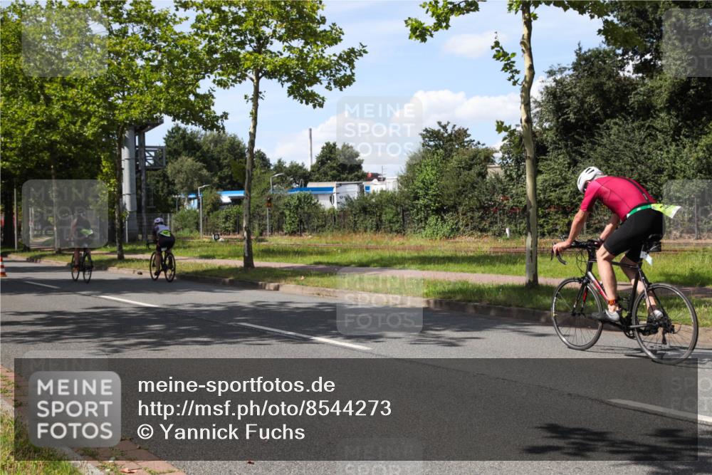 10.08.2025 - GEWOBA Citytriathlon Bremen Yannick Fuchs http://msf.ph/oto/8544273 10.08.2025 14:48:40 Radfahren 179, 276, 365, 389, 426, 487 meine-sportfotos.de