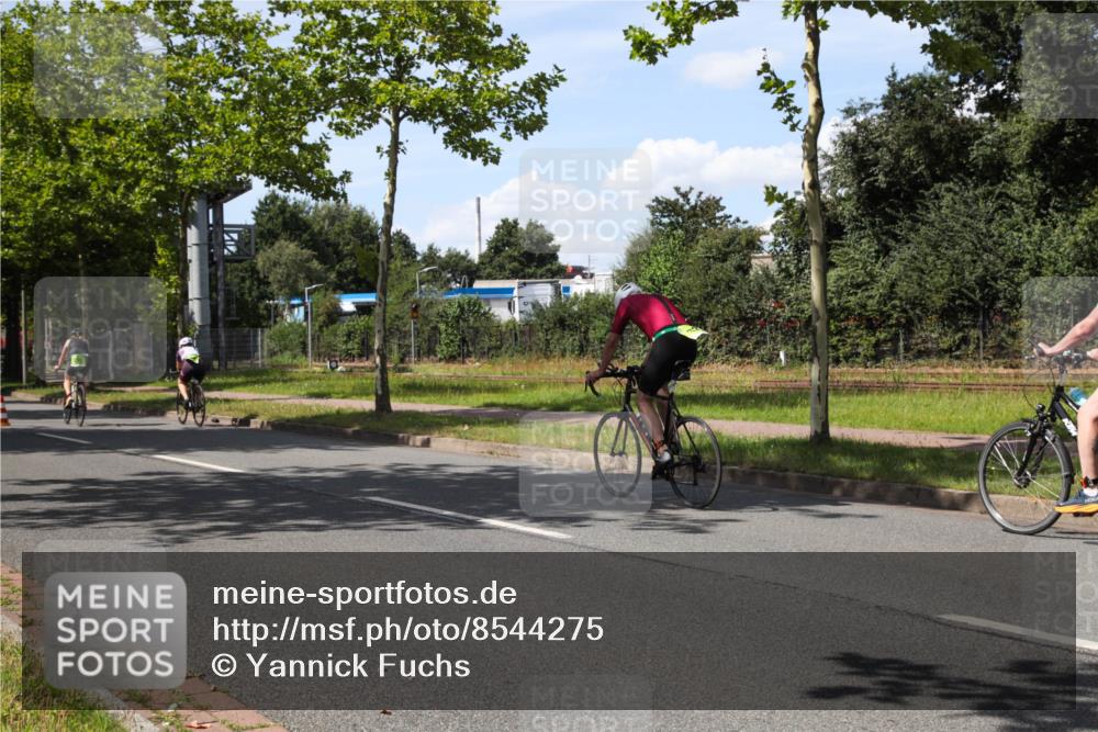 10.08.2025 - GEWOBA Citytriathlon Bremen Yannick Fuchs http://msf.ph/oto/8544275 10.08.2025 14:48:40 Radfahren 179, 276, 365, 389, 426, 487 meine-sportfotos.de