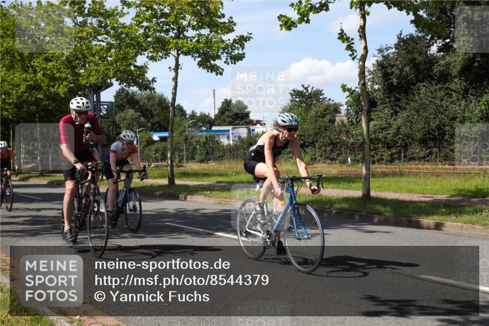 10.08.2025 - GEWOBA Citytriathlon Bremen Yannick Fuchs http://msf.ph/oto/8544379 10.08.2025 14:49:41 Radfahren 6, 169, 193, 286, 305, 328, 377, 402, 407, 429, 461, 466, 491, 517 meine-sportfotos.de