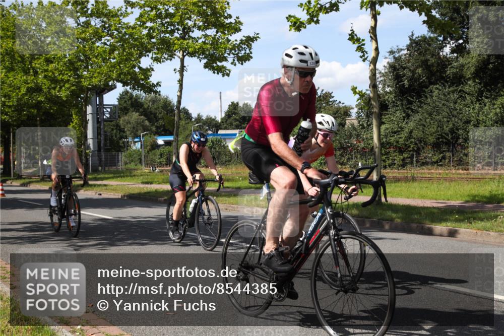 10.08.2025 - GEWOBA Citytriathlon Bremen Yannick Fuchs http://msf.ph/oto/8544385 10.08.2025 14:49:41 Radfahren 6, 169, 193, 286, 305, 328, 377, 402, 407, 429, 461, 466, 491, 517 meine-sportfotos.de