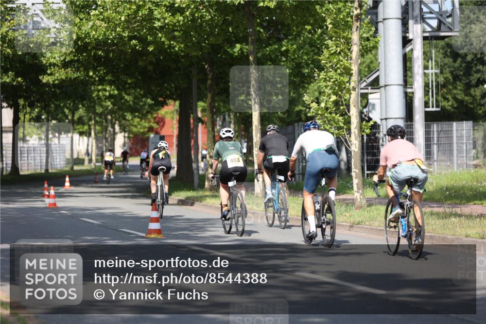 10.08.2025 - GEWOBA Citytriathlon Bremen Yannick Fuchs http://msf.ph/oto/8544388 10.08.2025 10:57:25 Radfahren 77, 233, 435 meine-sportfotos.de