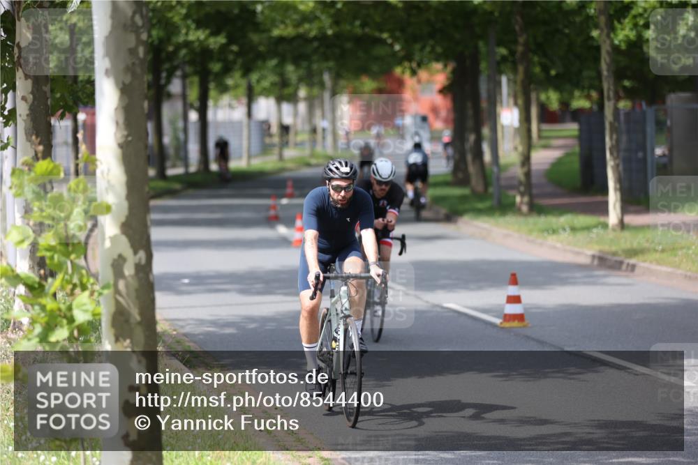 10.08.2025 - GEWOBA Citytriathlon Bremen Yannick Fuchs http://msf.ph/oto/8544400 10.08.2025 12:54:40 Radfahren 580, 582, 634, 736, 783, 789, 790, 826 meine-sportfotos.de