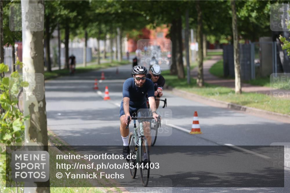 10.08.2025 - GEWOBA Citytriathlon Bremen Yannick Fuchs http://msf.ph/oto/8544403 10.08.2025 12:54:40 Radfahren 580, 582, 634, 736, 783, 789, 790, 826 meine-sportfotos.de