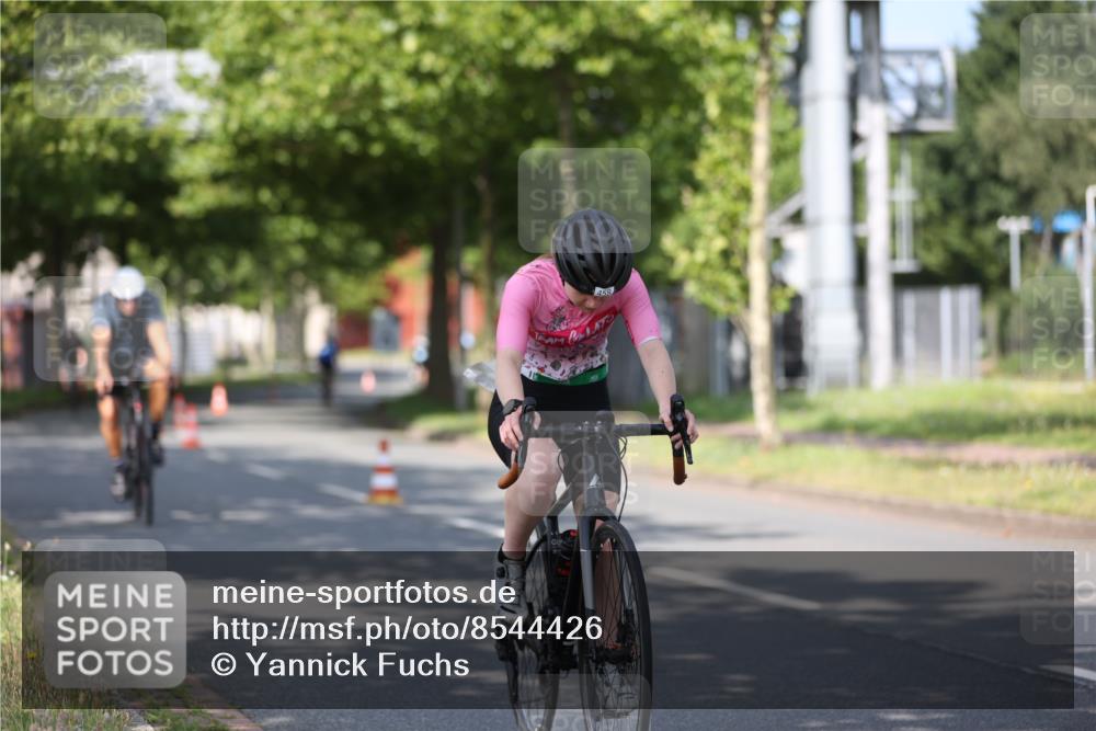 10.08.2025 - GEWOBA Citytriathlon Bremen Yannick Fuchs http://msf.ph/oto/8544426 10.08.2025 10:57:46 Radfahren 35, 159, 215, 458 meine-sportfotos.de