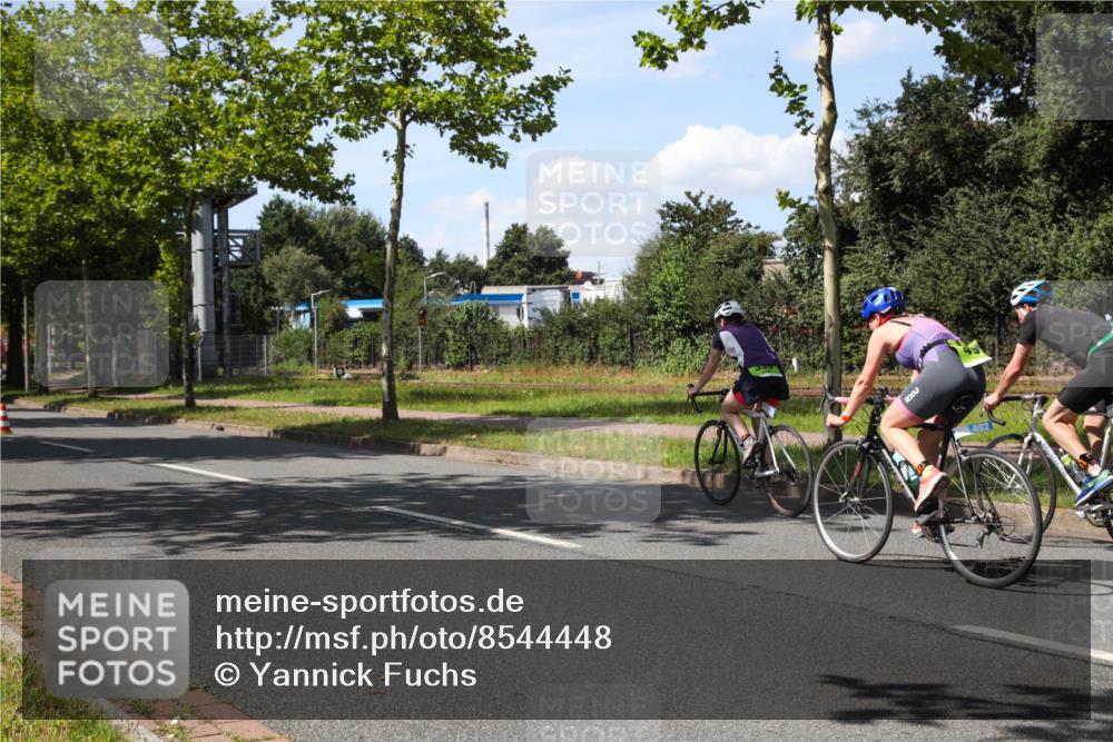 10.08.2025 - GEWOBA Citytriathlon Bremen Yannick Fuchs http://msf.ph/oto/8544448 10.08.2025 14:50:25 Radfahren 231, 352, 416, 504 meine-sportfotos.de