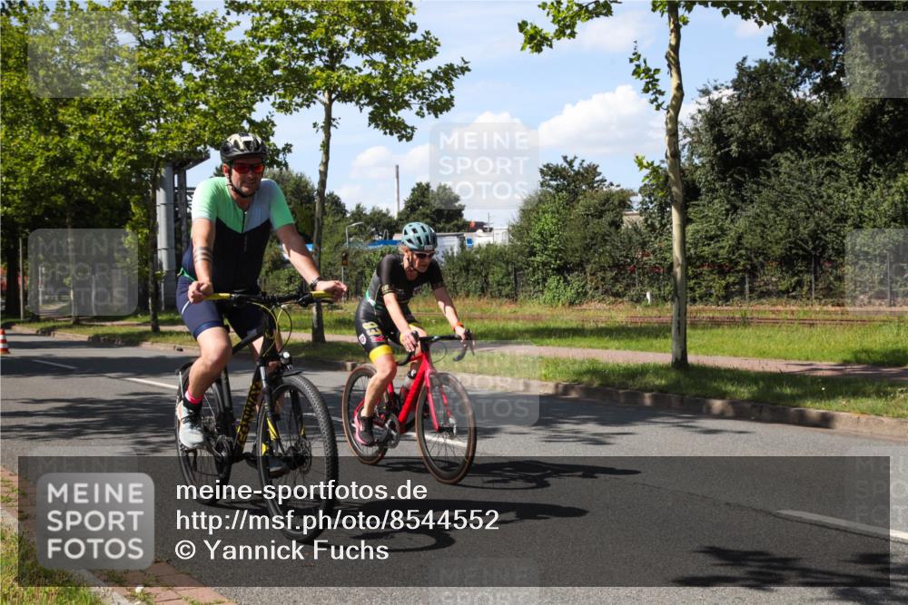 10.08.2025 - GEWOBA Citytriathlon Bremen Yannick Fuchs http://msf.ph/oto/8544552 10.08.2025 14:51:50 Radfahren 183, 237, 368, 523 meine-sportfotos.de