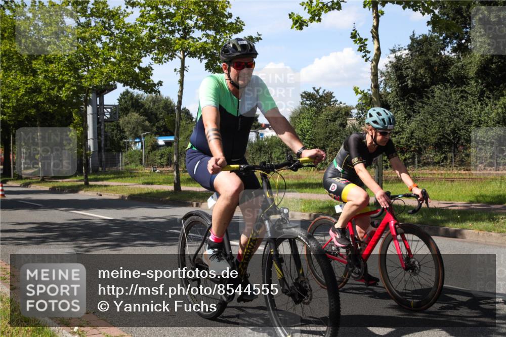 10.08.2025 - GEWOBA Citytriathlon Bremen Yannick Fuchs http://msf.ph/oto/8544555 10.08.2025 14:51:50 Radfahren 183, 237, 368, 523 meine-sportfotos.de