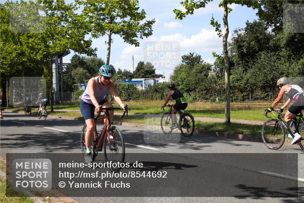 10.08.2025 - GEWOBA Citytriathlon Bremen Yannick Fuchs http://msf.ph/oto/8544692 10.08.2025 14:53:03 Radfahren 376, 378, 385, 463, 510 meine-sportfotos.de