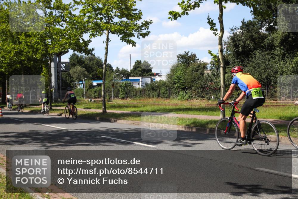 10.08.2025 - GEWOBA Citytriathlon Bremen Yannick Fuchs http://msf.ph/oto/8544711 10.08.2025 14:53:13 Radfahren 188, 376, 463 meine-sportfotos.de