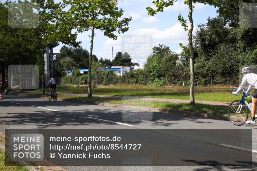 10.08.2025 - GEWOBA Citytriathlon Bremen Yannick Fuchs http://msf.ph/oto/8544727 10.08.2025 14:53:29 Radfahren 188, 419, 501 meine-sportfotos.de