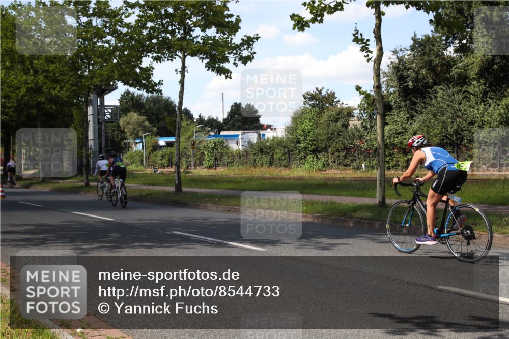 10.08.2025 - GEWOBA Citytriathlon Bremen Yannick Fuchs http://msf.ph/oto/8544733 10.08.2025 14:53:31 Radfahren 188, 419, 501 meine-sportfotos.de