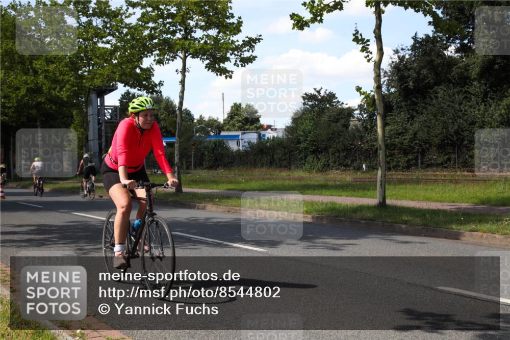 10.08.2025 - GEWOBA Citytriathlon Bremen Yannick Fuchs http://msf.ph/oto/8544802 10.08.2025 14:54:16 Radfahren 206, 324, 362, 393, 433, 434, 454, 473, 475, 485, 508, 519 meine-sportfotos.de