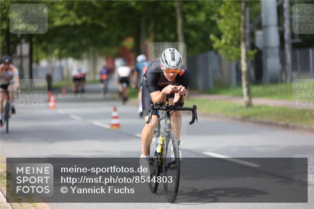 10.08.2025 - GEWOBA Citytriathlon Bremen Yannick Fuchs http://msf.ph/oto/8544803 10.08.2025 12:55:48 Radfahren 636, 658, 729, 779, 804, 843, 880, 883, 890, 896 meine-sportfotos.de