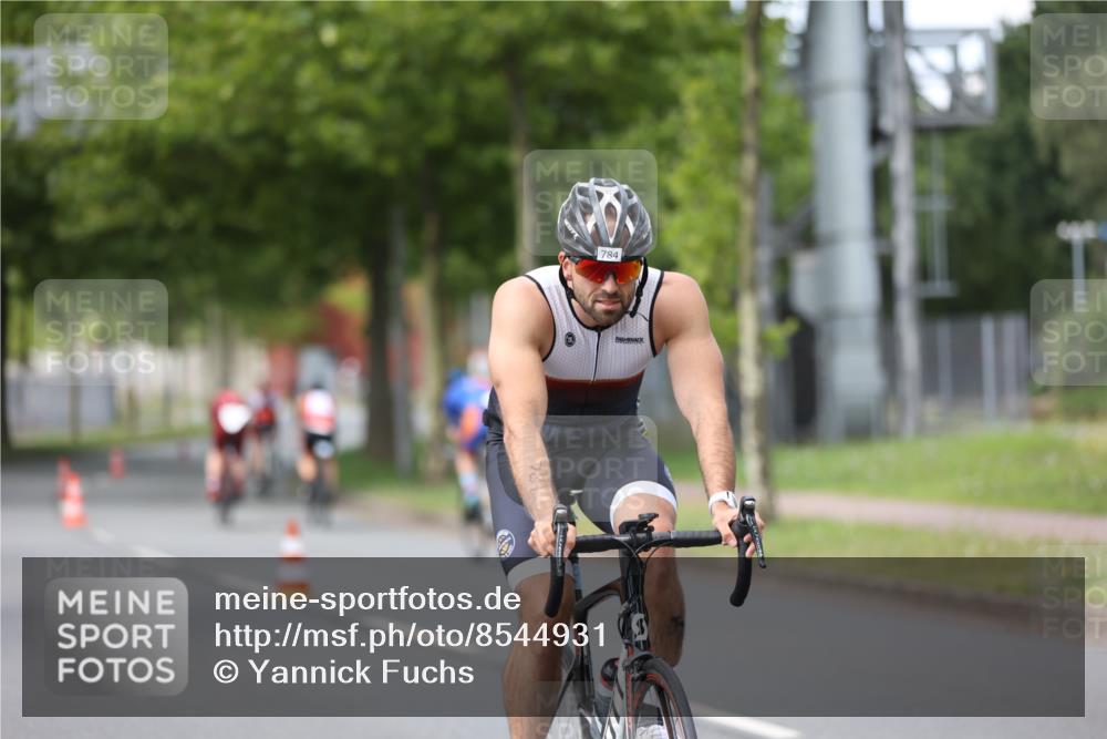 10.08.2025 - GEWOBA Citytriathlon Bremen Yannick Fuchs http://msf.ph/oto/8544931 10.08.2025 12:56:09 Radfahren 589, 662, 764, 765, 784, 883, 896, 1024, 1025 meine-sportfotos.de