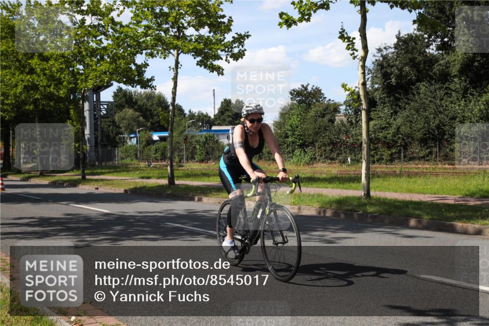 10.08.2025 - GEWOBA Citytriathlon Bremen Yannick Fuchs http://msf.ph/oto/8545017 10.08.2025 15:00:47 Radfahren 528 meine-sportfotos.de