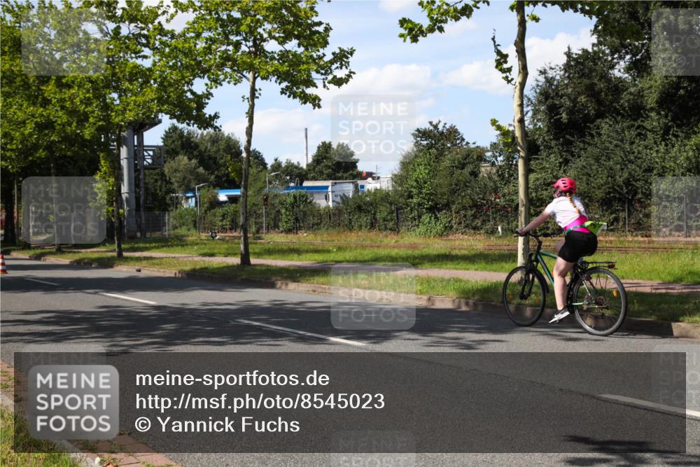 10.08.2025 - GEWOBA Citytriathlon Bremen Yannick Fuchs http://msf.ph/oto/8545023 10.08.2025 15:01:20 Radfahren  meine-sportfotos.de