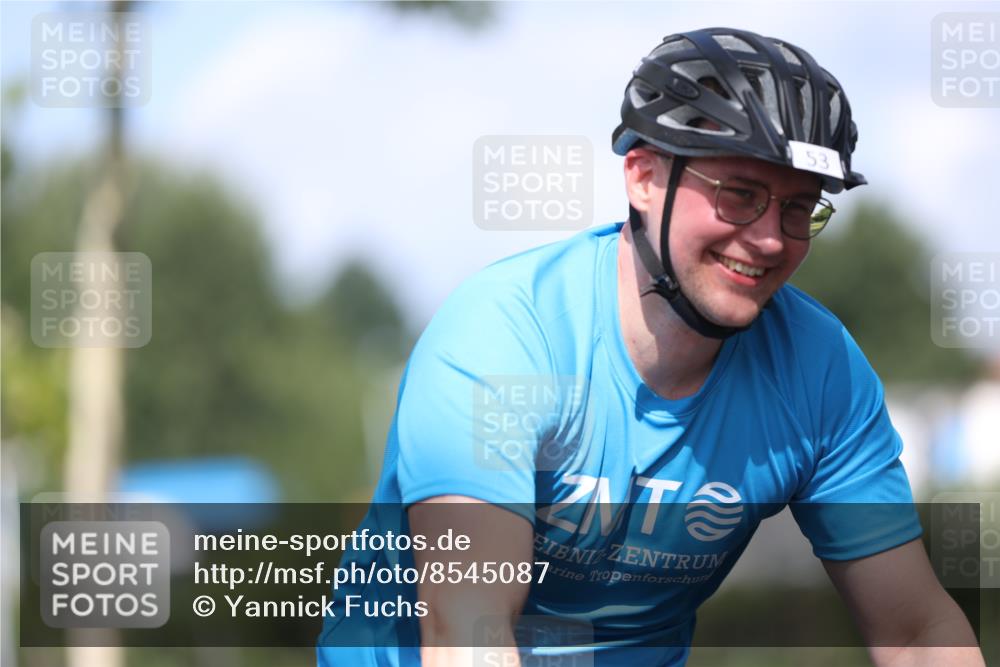 10.08.2025 - GEWOBA Citytriathlon Bremen Yannick Fuchs http://msf.ph/oto/8545087 10.08.2025 11:02:47 Radfahren 23, 53, 135, 223, 484 meine-sportfotos.de