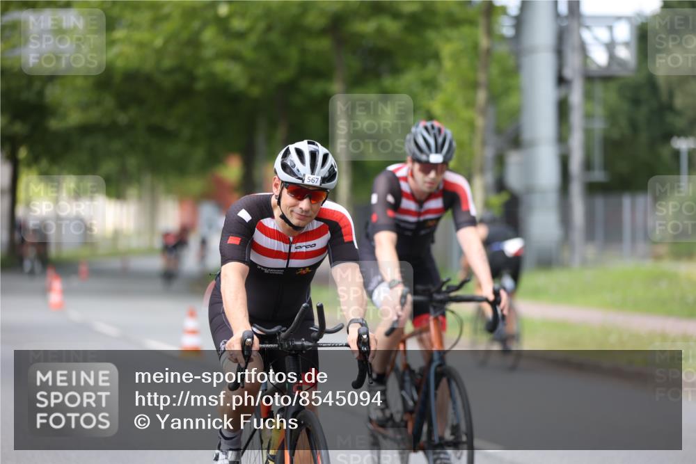 10.08.2025 - GEWOBA Citytriathlon Bremen Yannick Fuchs http://msf.ph/oto/8545094 10.08.2025 12:56:30 Radfahren 555, 567, 678, 706, 721, 737, 749, 764, 772, 782, 814, 831, 844 meine-sportfotos.de
