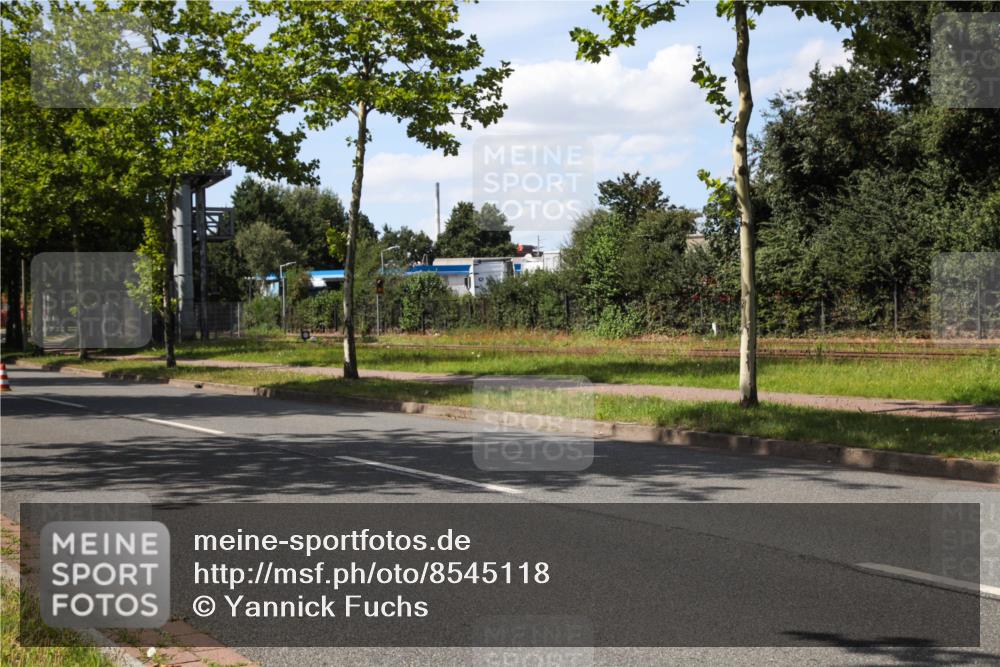 10.08.2025 - GEWOBA Citytriathlon Bremen Yannick Fuchs http://msf.ph/oto/8545118 10.08.2025 15:03:46 Radfahren  meine-sportfotos.de