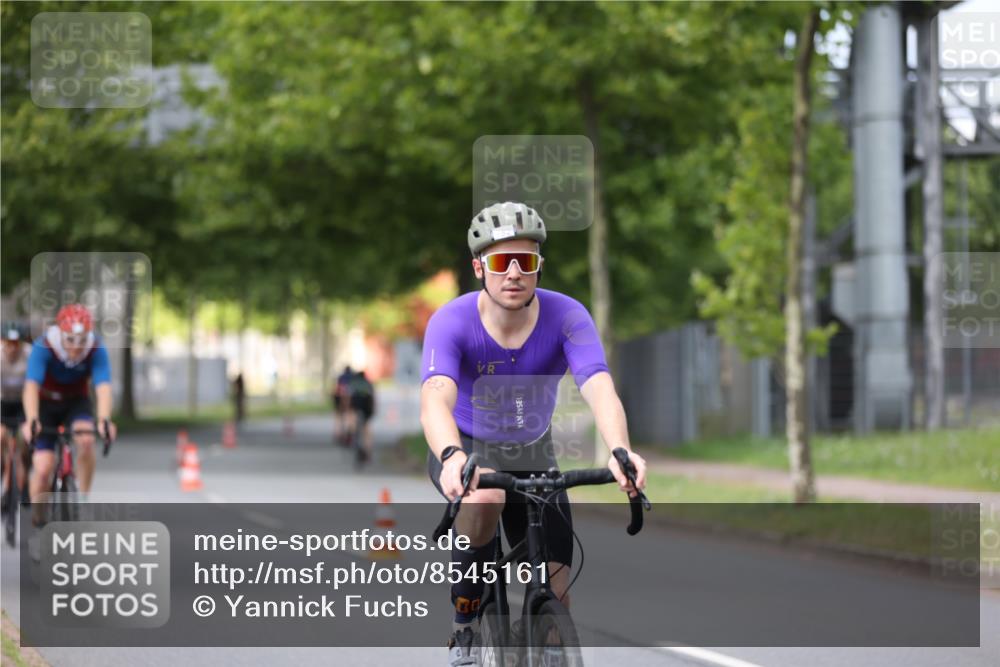 10.08.2025 - GEWOBA Citytriathlon Bremen Yannick Fuchs http://msf.ph/oto/8545161 10.08.2025 12:56:36 Radfahren 555, 567, 678, 706, 721, 737, 749, 772, 782, 814, 815, 831, 844 meine-sportfotos.de