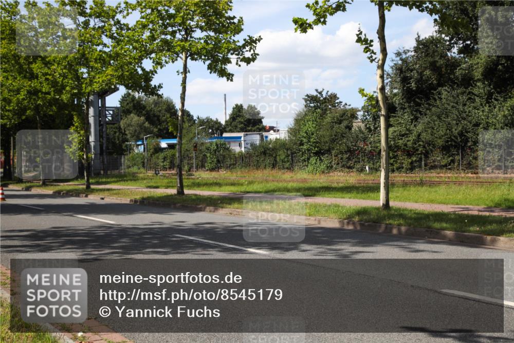 10.08.2025 - GEWOBA Citytriathlon Bremen Yannick Fuchs http://msf.ph/oto/8545179 10.08.2025 15:03:53 Radfahren  meine-sportfotos.de