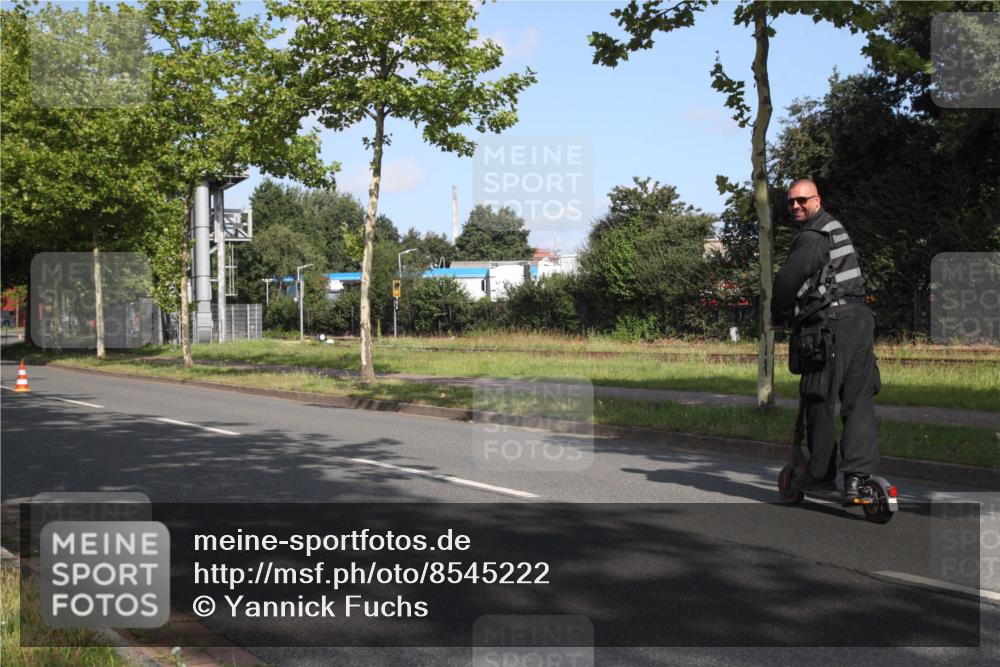 10.08.2025 - GEWOBA Citytriathlon Bremen Yannick Fuchs http://msf.ph/oto/8545222 10.08.2025 10:20:17 Radfahren  meine-sportfotos.de