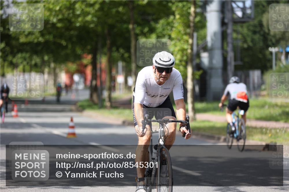 10.08.2025 - GEWOBA Citytriathlon Bremen Yannick Fuchs http://msf.ph/oto/8545301 10.08.2025 12:57:02 Radfahren 559, 597, 672, 723, 730, 755, 830, 879, 913, 940, 969, 1003, 1014 meine-sportfotos.de
