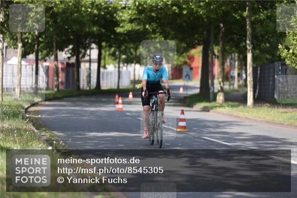 10.08.2025 - GEWOBA Citytriathlon Bremen Yannick Fuchs http://msf.ph/oto/8545305 10.08.2025 11:04:13 Radfahren 505 meine-sportfotos.de