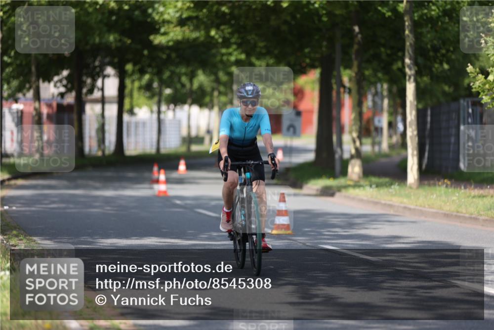 10.08.2025 - GEWOBA Citytriathlon Bremen Yannick Fuchs http://msf.ph/oto/8545308 10.08.2025 11:04:14 Radfahren 505 meine-sportfotos.de