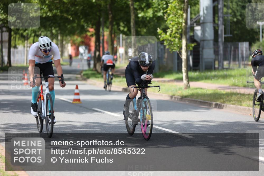 10.08.2025 - GEWOBA Citytriathlon Bremen Yannick Fuchs http://msf.ph/oto/8545322 10.08.2025 12:57:05 Radfahren 559, 672, 723, 730, 755, 758, 830, 849, 879, 913, 940, 969, 1003, 1014 meine-sportfotos.de