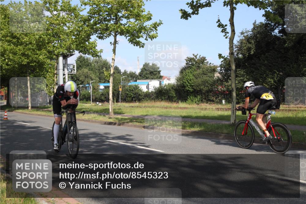 10.08.2025 - GEWOBA Citytriathlon Bremen Yannick Fuchs http://msf.ph/oto/8545323 10.08.2025 10:28:26 Radfahren 425 meine-sportfotos.de
