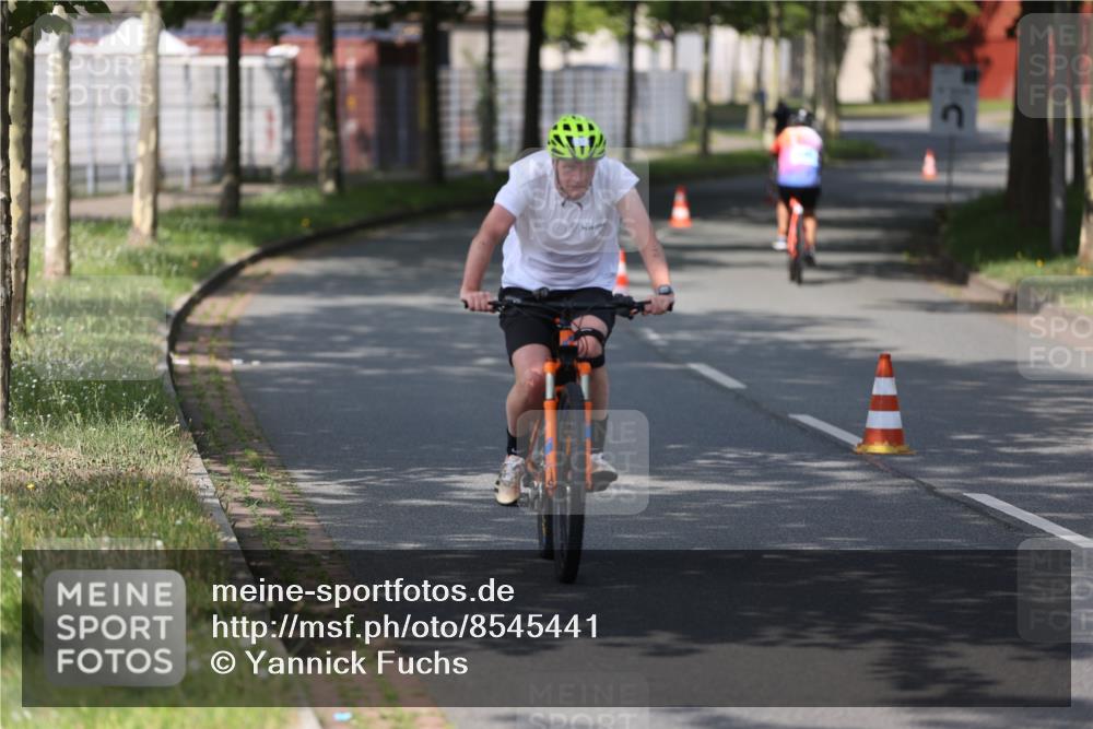 10.08.2025 - GEWOBA Citytriathlon Bremen Yannick Fuchs http://msf.ph/oto/8545441 10.08.2025 11:06:23 Radfahren 17, 171 meine-sportfotos.de