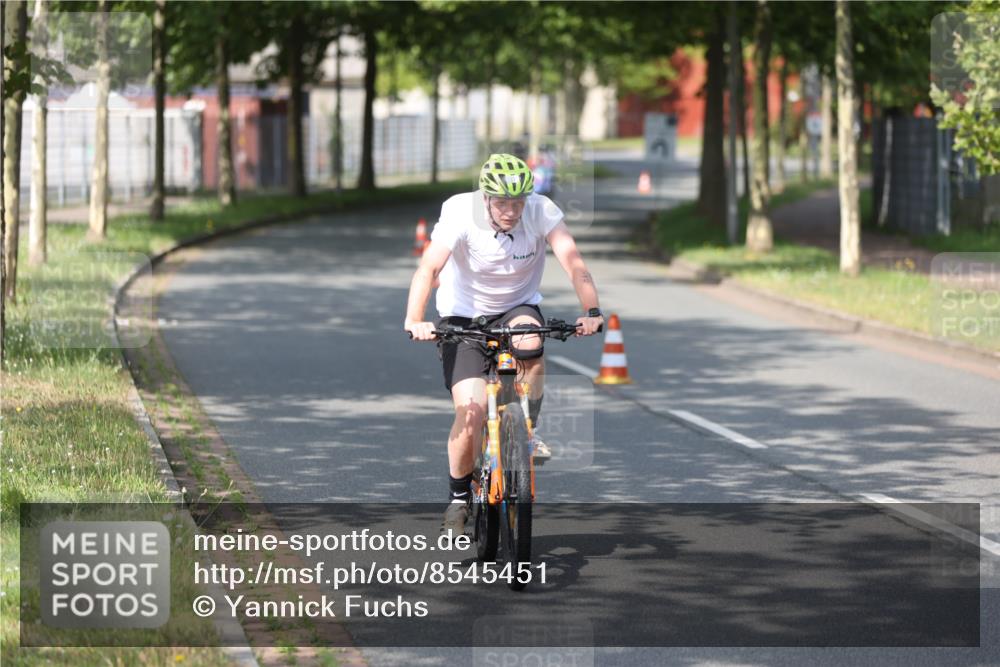 10.08.2025 - GEWOBA Citytriathlon Bremen Yannick Fuchs http://msf.ph/oto/8545451 10.08.2025 11:06:23 Radfahren 17, 171 meine-sportfotos.de