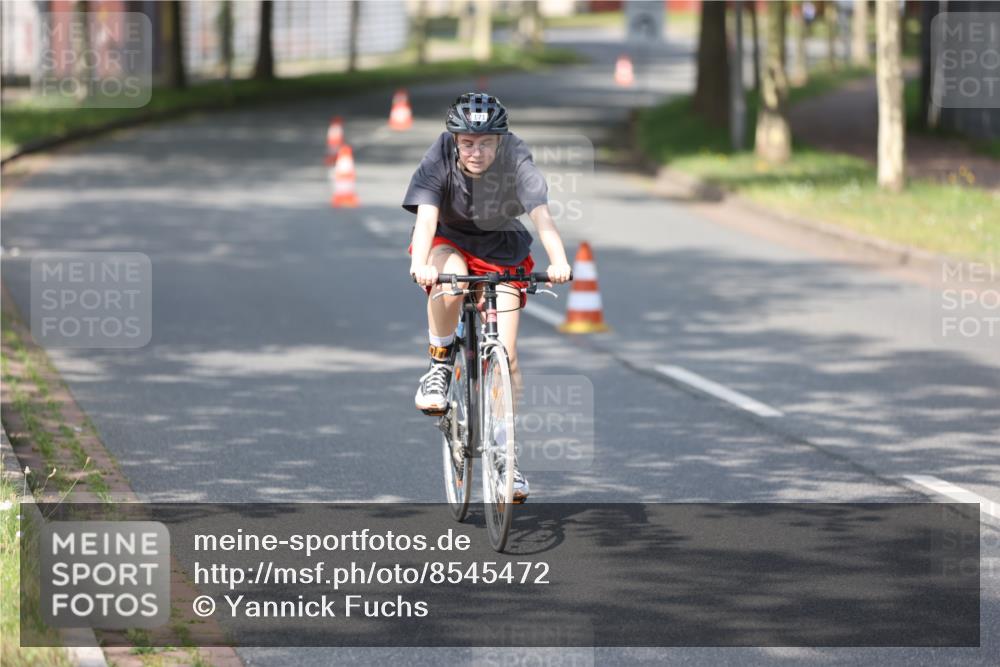 10.08.2025 - GEWOBA Citytriathlon Bremen Yannick Fuchs http://msf.ph/oto/8545472 10.08.2025 11:06:37 Radfahren 171 meine-sportfotos.de