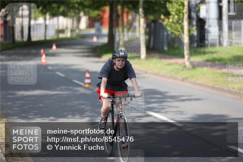 10.08.2025 - GEWOBA Citytriathlon Bremen Yannick Fuchs http://msf.ph/oto/8545476 10.08.2025 11:06:38 Radfahren 171 meine-sportfotos.de