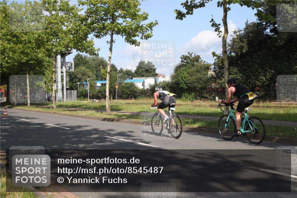10.08.2025 - GEWOBA Citytriathlon Bremen Yannick Fuchs http://msf.ph/oto/8545487 10.08.2025 10:31:41 Radfahren  meine-sportfotos.de