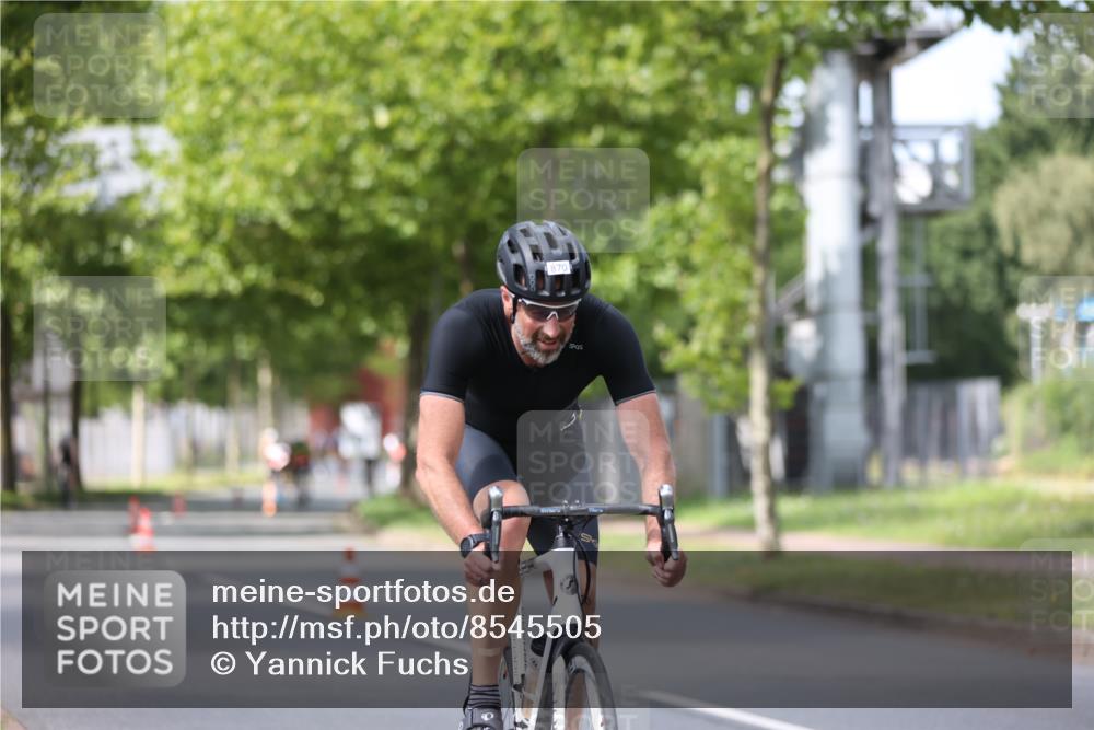 10.08.2025 - GEWOBA Citytriathlon Bremen Yannick Fuchs http://msf.ph/oto/8545505 10.08.2025 12:58:41 Radfahren 609, 762, 795, 802, 870, 885, 910, 921 meine-sportfotos.de