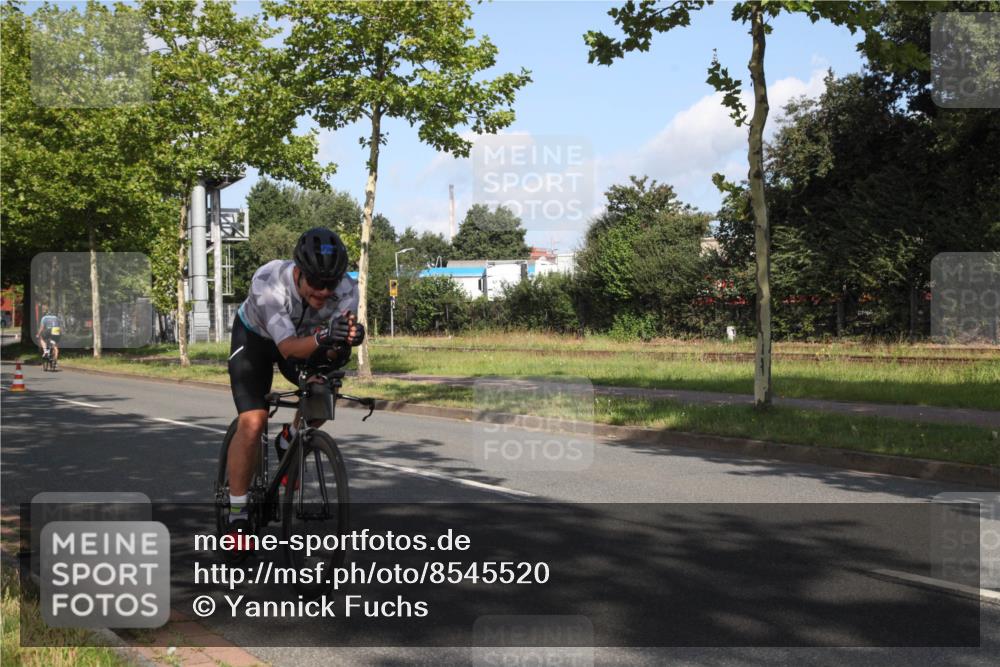 10.08.2025 - GEWOBA Citytriathlon Bremen Yannick Fuchs http://msf.ph/oto/8545520 10.08.2025 10:32:13 Radfahren 205, 354, 408, 508 meine-sportfotos.de