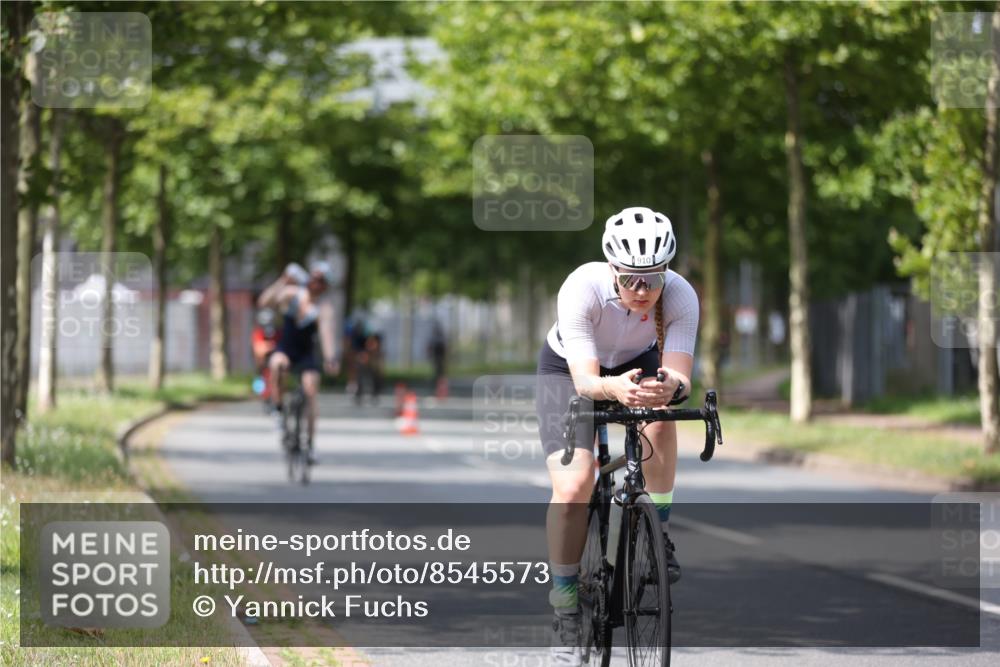 10.08.2025 - GEWOBA Citytriathlon Bremen Yannick Fuchs http://msf.ph/oto/8545573 10.08.2025 12:58:47 Radfahren 602, 609, 705, 762, 795, 802, 870, 885, 910, 921, 1038 meine-sportfotos.de