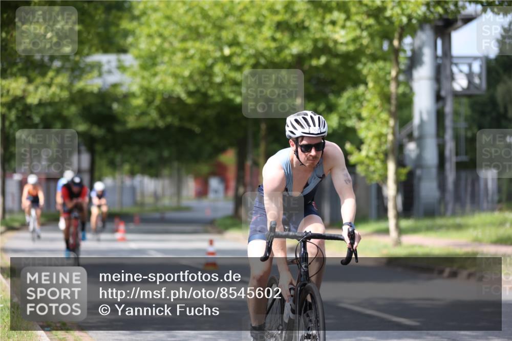 10.08.2025 - GEWOBA Citytriathlon Bremen Yannick Fuchs http://msf.ph/oto/8545602 10.08.2025 12:58:49 Radfahren 602, 609, 705, 762, 795, 802, 870, 885, 910, 921, 1038 meine-sportfotos.de