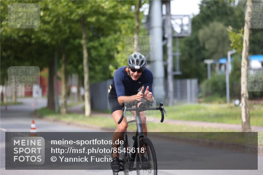 10.08.2025 - GEWOBA Citytriathlon Bremen Yannick Fuchs http://msf.ph/oto/8545618 10.08.2025 11:58:28 Radfahren 564 meine-sportfotos.de