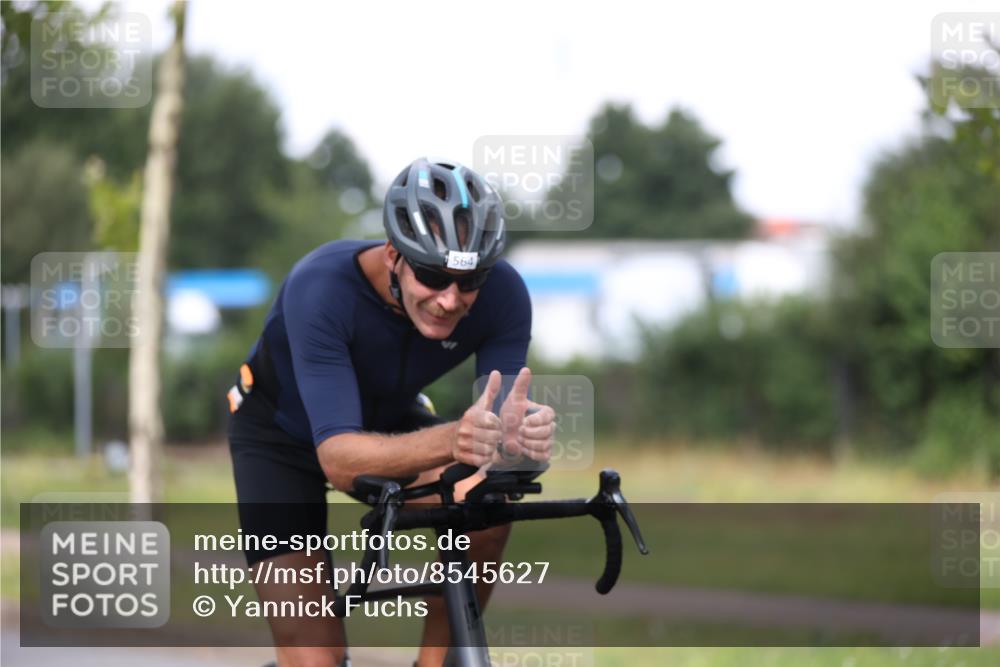 10.08.2025 - GEWOBA Citytriathlon Bremen Yannick Fuchs http://msf.ph/oto/8545627 10.08.2025 11:58:28 Radfahren 564 meine-sportfotos.de
