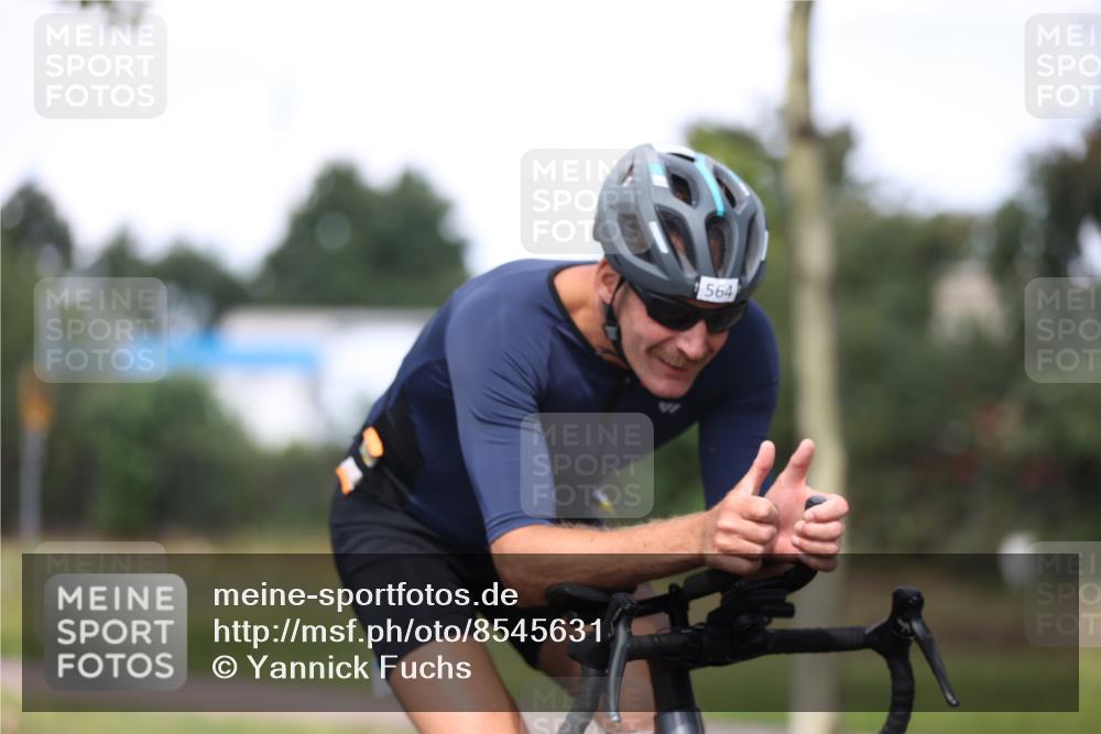 10.08.2025 - GEWOBA Citytriathlon Bremen Yannick Fuchs http://msf.ph/oto/8545631 10.08.2025 11:58:28 Radfahren 564 meine-sportfotos.de