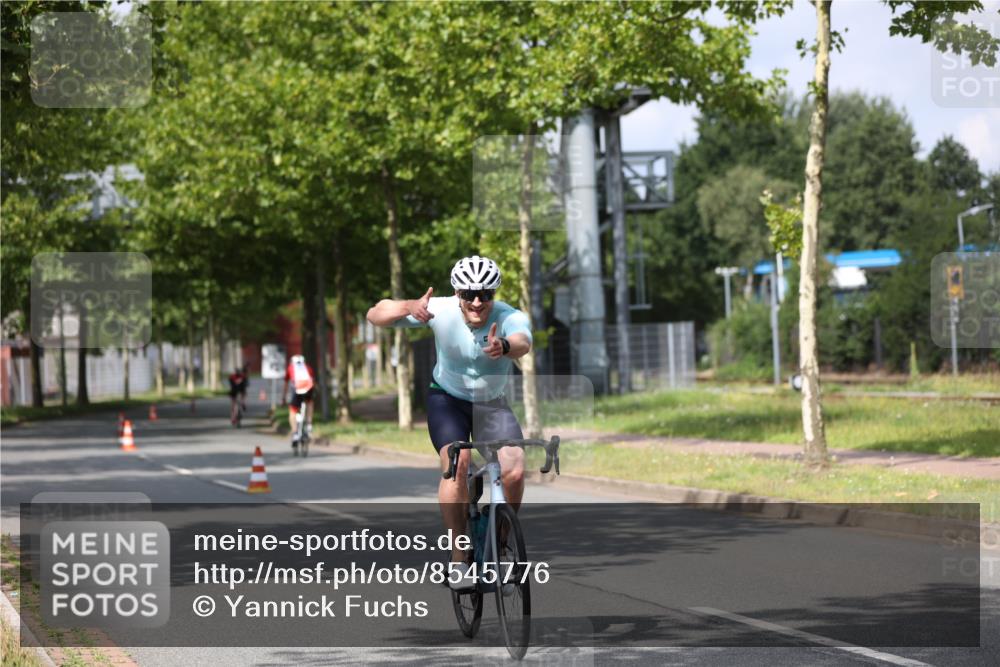 10.08.2025 - GEWOBA Citytriathlon Bremen Yannick Fuchs http://msf.ph/oto/8545776 10.08.2025 12:02:03 Radfahren 680 meine-sportfotos.de