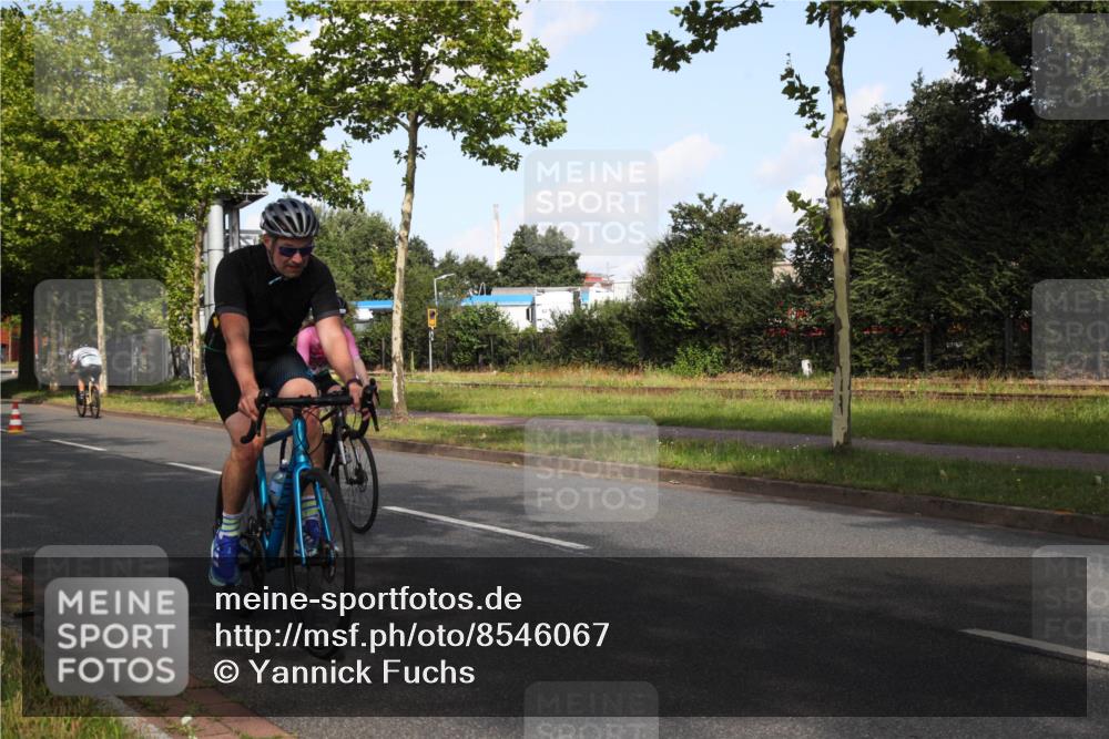 10.08.2025 - GEWOBA Citytriathlon Bremen Yannick Fuchs http://msf.ph/oto/8546067 10.08.2025 10:37:58 Radfahren 69, 375, 402, 458, 474, 501 meine-sportfotos.de