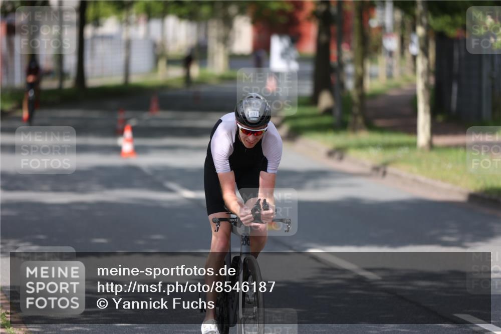 10.08.2025 - GEWOBA Citytriathlon Bremen Yannick Fuchs http://msf.ph/oto/8546187 10.08.2025 12:07:21 Radfahren 558, 623, 650, 786, 815, 831 meine-sportfotos.de