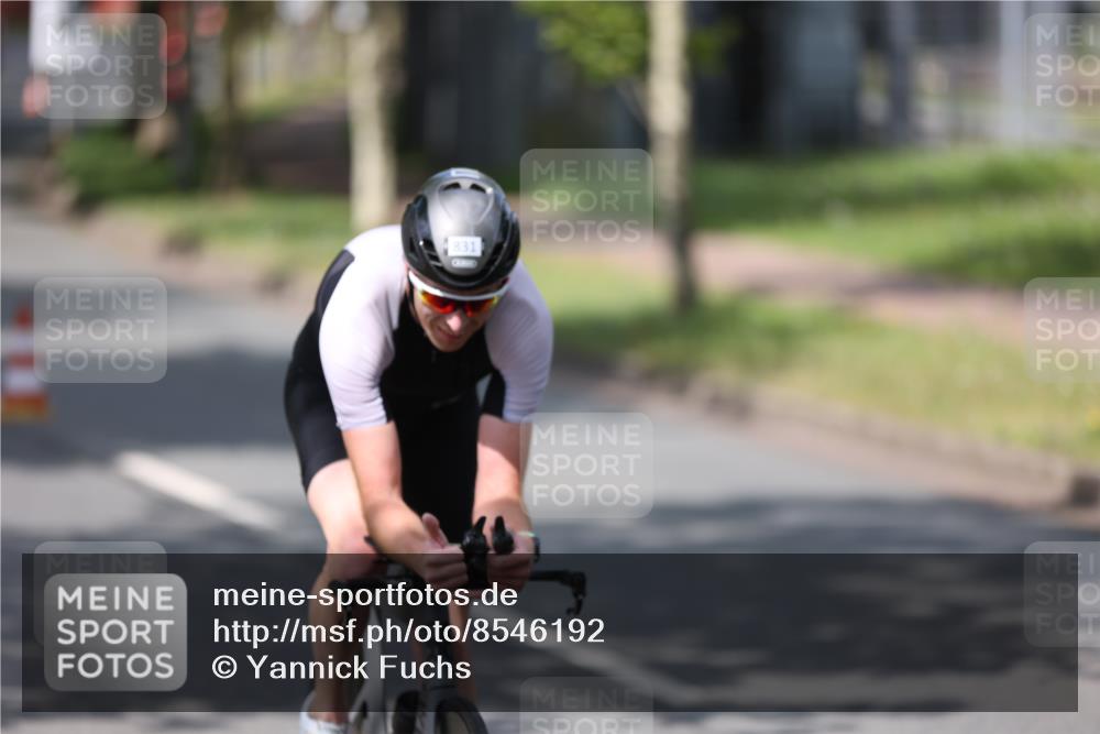 10.08.2025 - GEWOBA Citytriathlon Bremen Yannick Fuchs http://msf.ph/oto/8546192 10.08.2025 12:07:22 Radfahren 623, 650, 786, 815, 831 meine-sportfotos.de