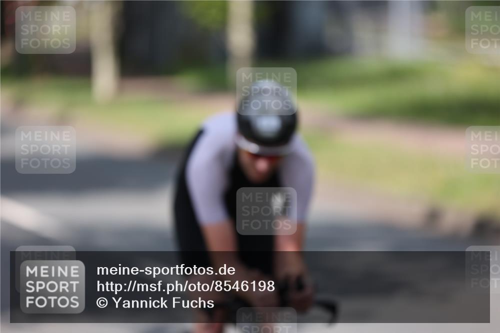 10.08.2025 - GEWOBA Citytriathlon Bremen Yannick Fuchs http://msf.ph/oto/8546198 10.08.2025 12:07:22 Radfahren 623, 650, 786, 815, 831 meine-sportfotos.de
